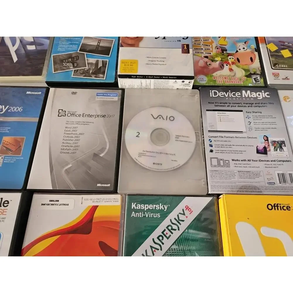 Lot Of 18 Old Microsoft And Mac Computer Programs , Most Have Keys Trl8#32